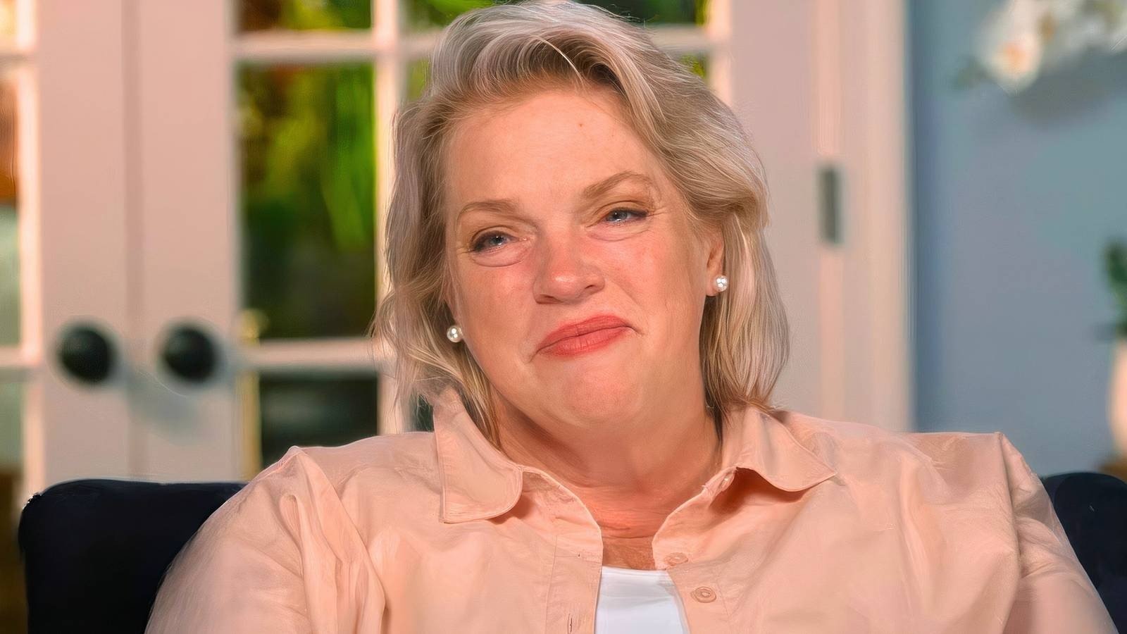 Janelle Brown smiling Sister Wives Season 21