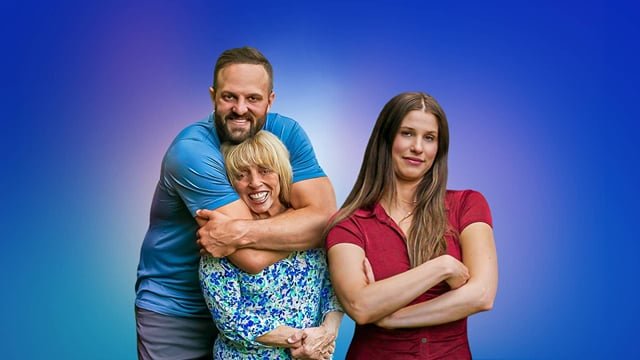 Josh hugging mom Tina while wife Janelle stands with arms crossed on I Love a Mama's Boy
