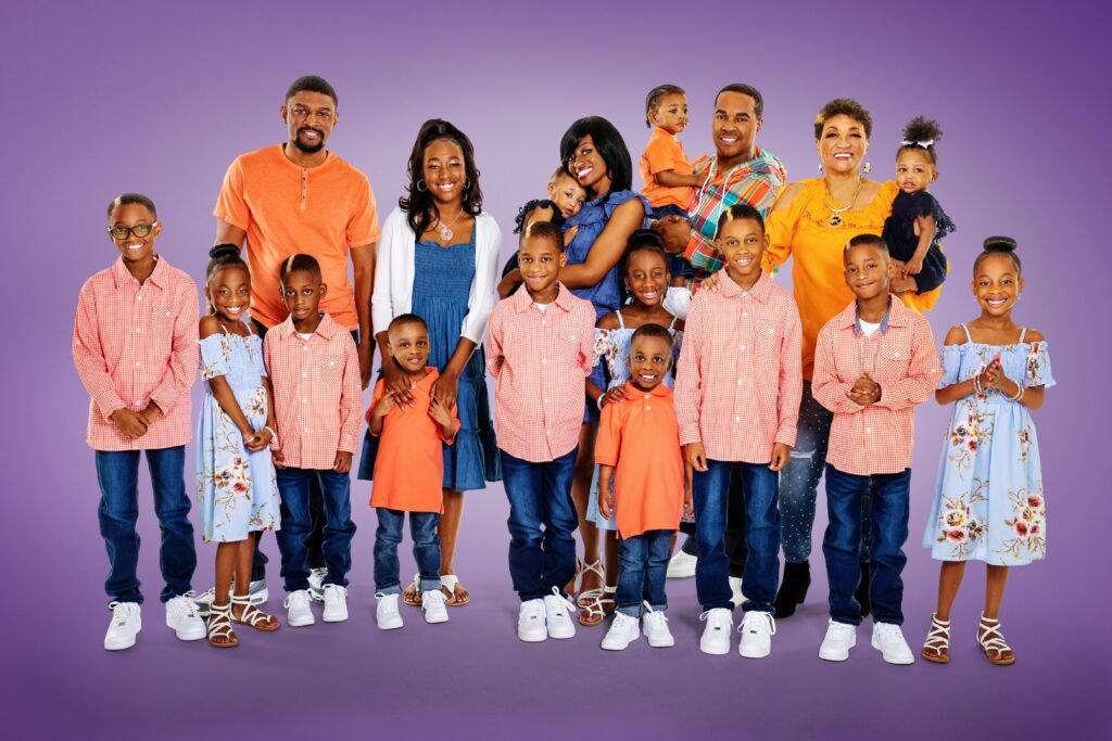 Derrico family Season 2 press photo