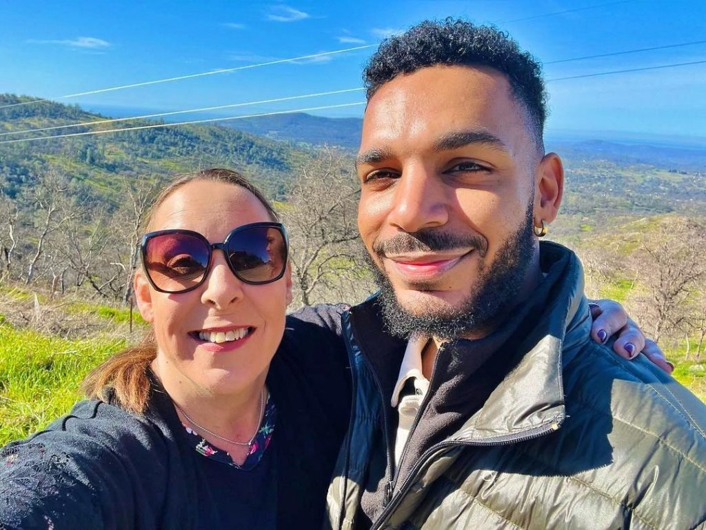 Jamal Menzies and mom Kimberly Menzies selfie