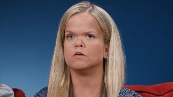 Anna Johnston in a TLC confessional