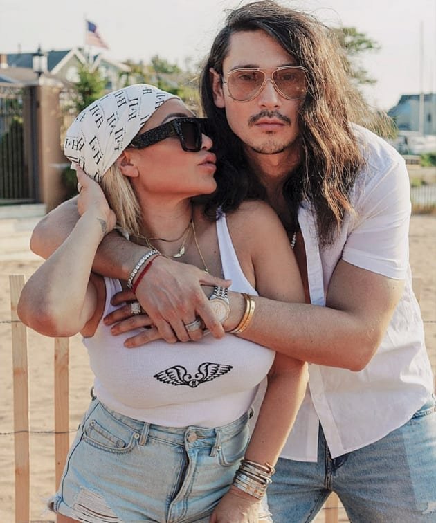 Darcey Silva and Georgi Rusev embracing at the beach
