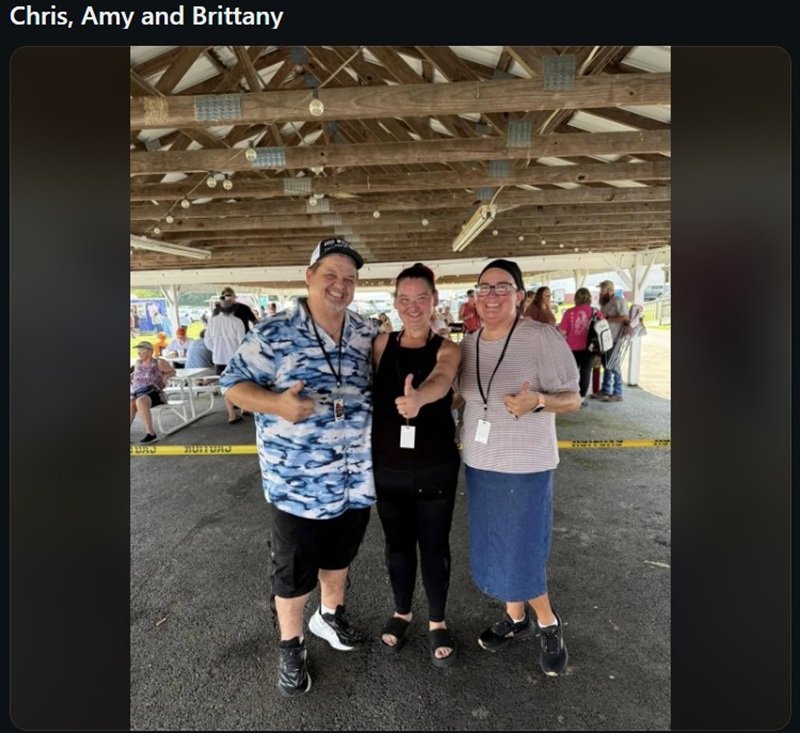 Amy Slaton slim with Chris and Brittany Combs