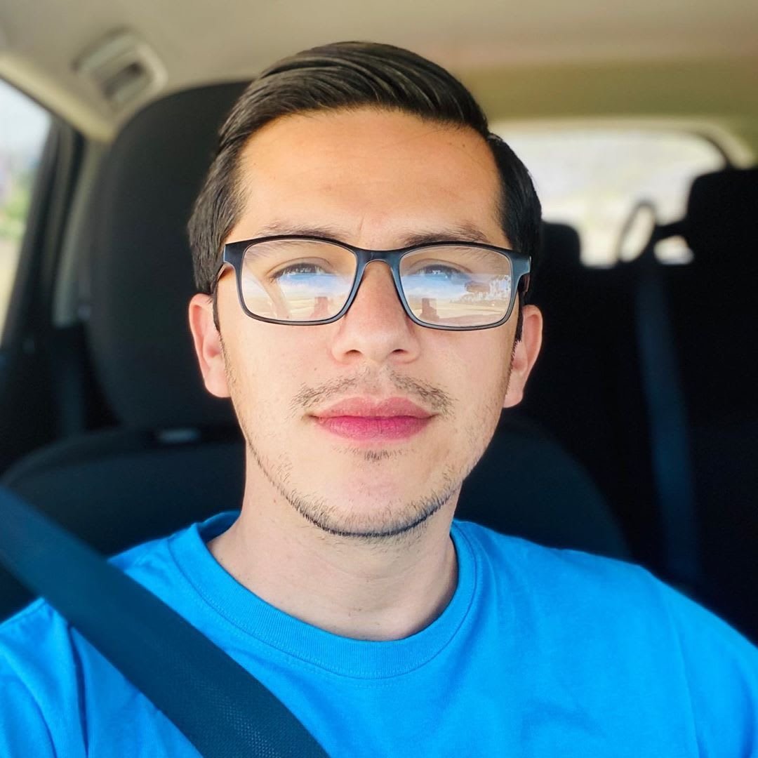 Armando Rubio car selfie