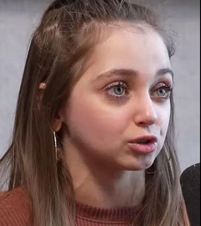 Shauna Rae speaking directly to camera