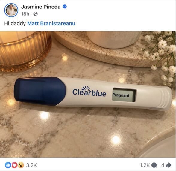 Clearblue pregnancy test posted by Jasmine Pineda