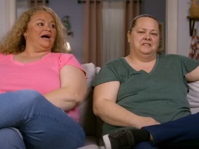 Amanda Halterman and Misty Slaton on the couch in 1000-LB Sisters