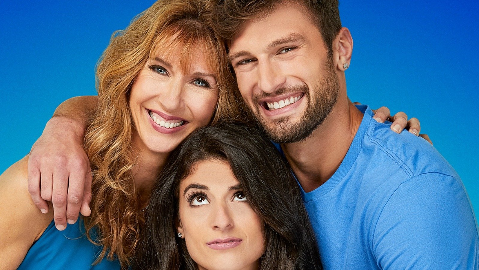 Liz, Mike and Stephanie posing together