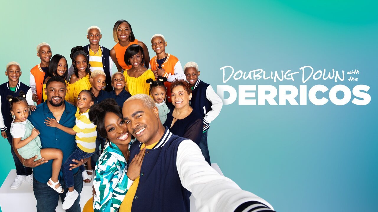 Deon and Karen Derrico posing with their 14 children in a cast photo